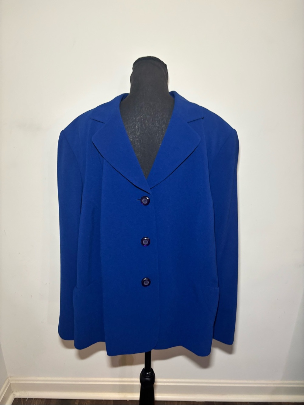 Collections for Le Suit Women's Royal Blue Relaxed Blazer Jacket